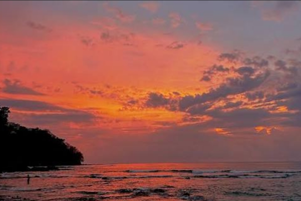 Pink and orange Costa Rica sunset over the Pacific